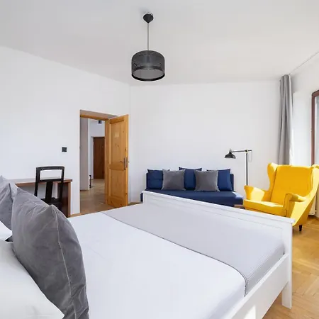 Apartmán Coconut & Almond Ap - 3Br For 8 - Near Old Town *