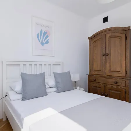 Coconut & Almond Ap - 3Br For 8 - Near Old Town * Krakov